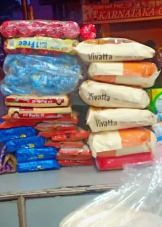 Sakleshpur-Relief-Fund-Distribution-Darul-Huda-Udupi-14