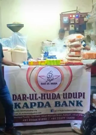 Sakleshpur-Relief-Fund-Distribution-Darul-Huda-Udupi-2